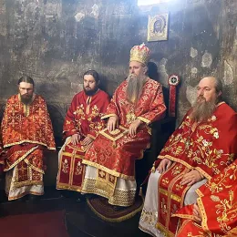 Архијерејска Литургија и велико водоосвећење у Ђурђевим Ступовима