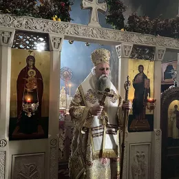 Епископ Јоаникије служио у Ђурђевим Ступовима