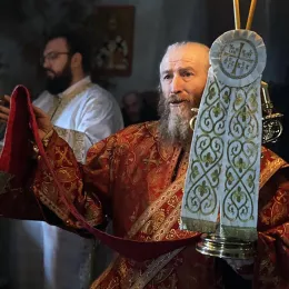 Епископ Јоаникије служио у Ђурђевим Ступовима