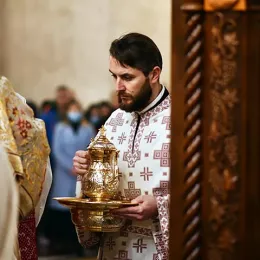 Владика Јоаникије богослужио у барском Саборном храму