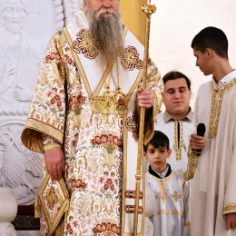Владика Јоаникије богослужио у барском Саборном храму