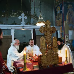 Литургија у манастиру Мајсторовина