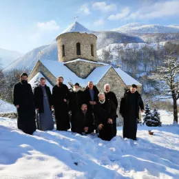 Литургија у манастиру Мајсторовина