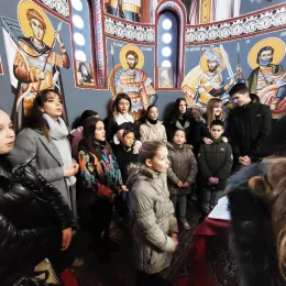 Епископ Методије на Божић бослужио у Саборном храму у Мојковцу