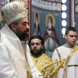 Епископ Методије на Божић бослужио у Саборном храму у Мојковцу