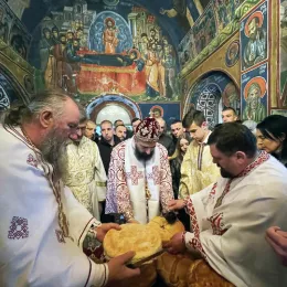 Владика Методије на Светог Јована Крститеља служио Литургију у Страшевини