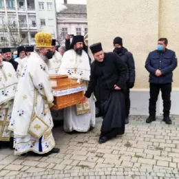 Патријарх Порфирије служио опело блаженопочившем епископу Лаврентију