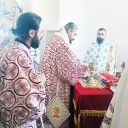 Епископ Методије у 33. недјељу Духовима служио Литургију у Драговој Луци