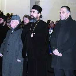 СВЕТОСАВСКУ АКАДЕМИЈУ ИСПРАТИЛО ВИШЕ ХИЉАДА ГРАЂАНА И ГОСТИЈУ