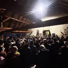 Торжествено прослављање празника рођења Богомладенца Христа у храму Светог Николе у Никољцу