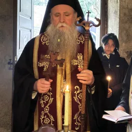 Митрополит Јоаникије служио опијело Крсту Мартиновићу