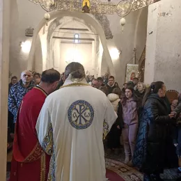 Преосвећени Епископ Методије служио Литургију у Ђурђевим Ступовима