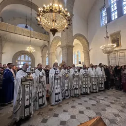 Епископ Методије на Бадњи дан служио Литургију у никшићкој Саборној цркви