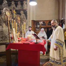 Епископ Методије на Божић служио Литургију у манастиру Ђурђеви Ступови