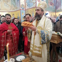 Епископ Методије на Савиндан богослужио у селу Дапсиће