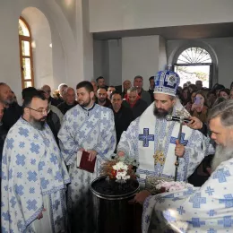 Епископ Методије служио Свету Архијерејску Литургију у Кочанима у Никшићу