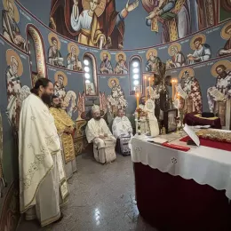 Епископ Методије на празник Сабора Пресвете Богородице богослужио у Мојковцу