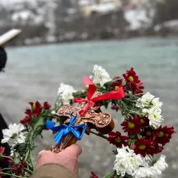 На Богојављење се први пут Бог видљиво показао човјеку у три Лица