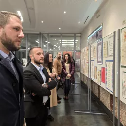 Изложба калиграфских радова отворена у Никшићком позоришту