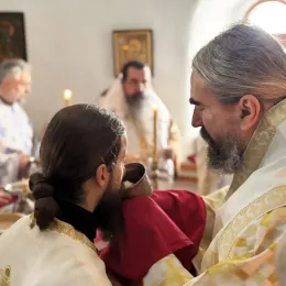 Архијерејска Литургија и слава храма Светог Архиђакона Стефана у Глибавцу