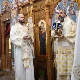 Митрополит Методије и епископ Јеротеј на празник Сабора Пресвете Богородице богослужили у Мојковцу