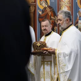 Митрополит Методије и епископ Јеротеј на празник Сабора Пресвете Богородице богослужили у Мојковцу