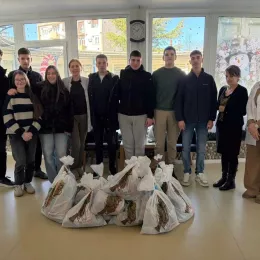 Братство православне омладине Светог Василија Острошког и ове године обрадовало најмлађе