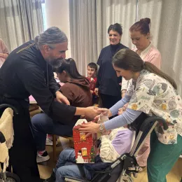 Празнична радост за малишане "Дневног центра" у Беранама