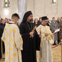 Митроплит Методије на празник рођења Богомладенца Христа служио у беранском Саборном храму