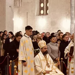 Митроплит Методије на празник рођења Богомладенца Христа служио у беранском Саборном храму