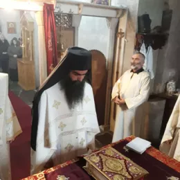 У манастиру Ђурђеви Ступови свечано дочекане светиње Светог Саве