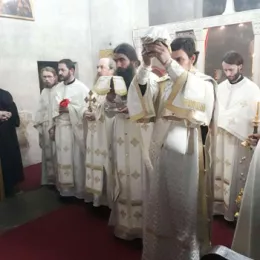 У манастиру Ђурђеви Ступови свечано дочекане светиње Светог Саве