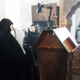 Владика Јоаникије богослужио у манастиру Ђурђеви Ступови