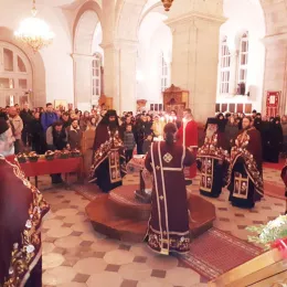 У Саборном храму у Никшићу свечано дочекане светиње Светог Саве