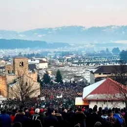 Владика Јоаникије поручио у Ђурђевим Ступовима