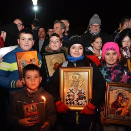 Протојереј-ставрофор Борис Брајовић на литији у Никшићу