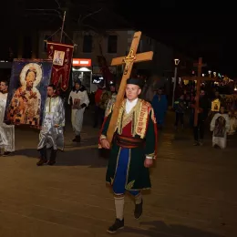 Протојереј-ставрофор Борис Брајовић на литији у Никшићу