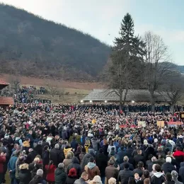 Епископ Јоаникије поручио: Ова наша борба претвара се полако у славље и побједу