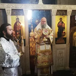 Епископ Јоаникије служио у манастиру Ђурђеви Ступови