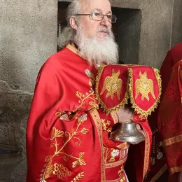 Епископ Јоаникије на Света три јерарха служио Литургију у манастиру Ђурђеви Ступови