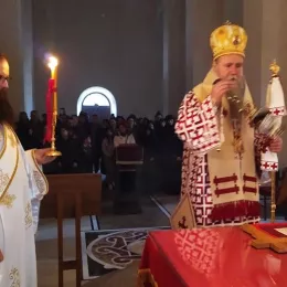 Епископ Теодосије служио Литургију у Жупском манастиру