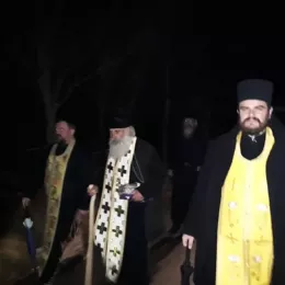 Литија из Косијерева кренула ка Саборном храму у Никшићу