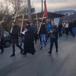 Литија из Велике, Гусиња, Плава и Мурине кренула према манастиру Ђурђеви Ступови