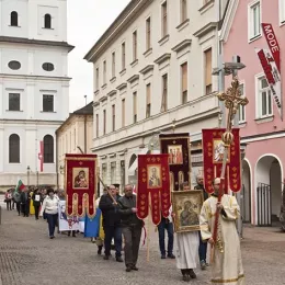 У Леобену одржана литија подршке Цркви и вјерном народу у Црној Гори 