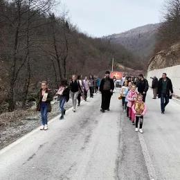 Литија и молебан у Ђурђевим Ступовима