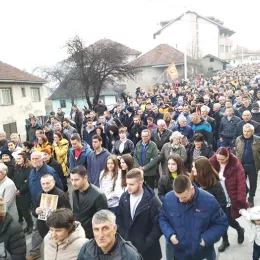 Литију у Бијелом Пољу предводили Владике Јоаникије и Теодосиј