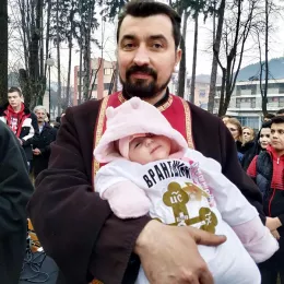 Литију у Бијелом Пољу предводили Владике Јоаникије и Теодосиј