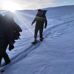 Поносно и с љубављу у одбрани Светиња