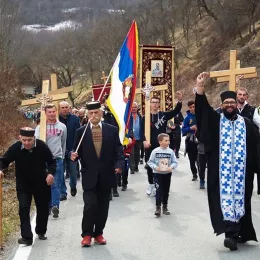 Поносно и с љубављу у одбрани Светиња