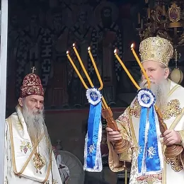 Епископи Јоаникије и Јован у Дајбабама служили помен оцу Луки (Анићу)